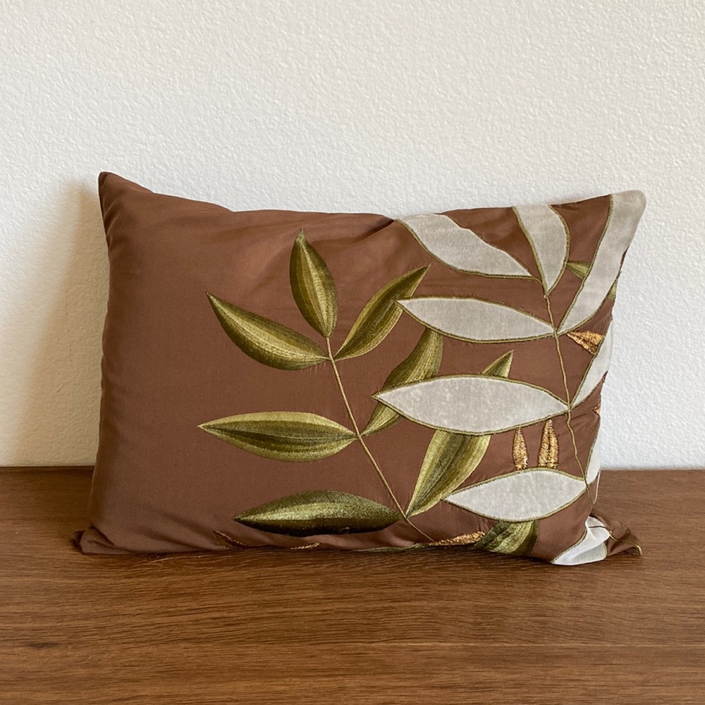 Pier 1 Imports Brown Leaf Pillow ASO Vampire Diaries Elena Gilbert Bedroom RARE